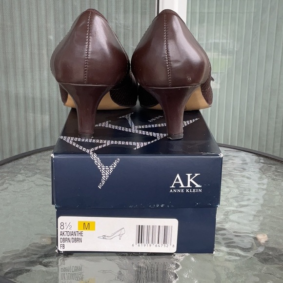 Anne Klein low heels - Picture 3 of 5